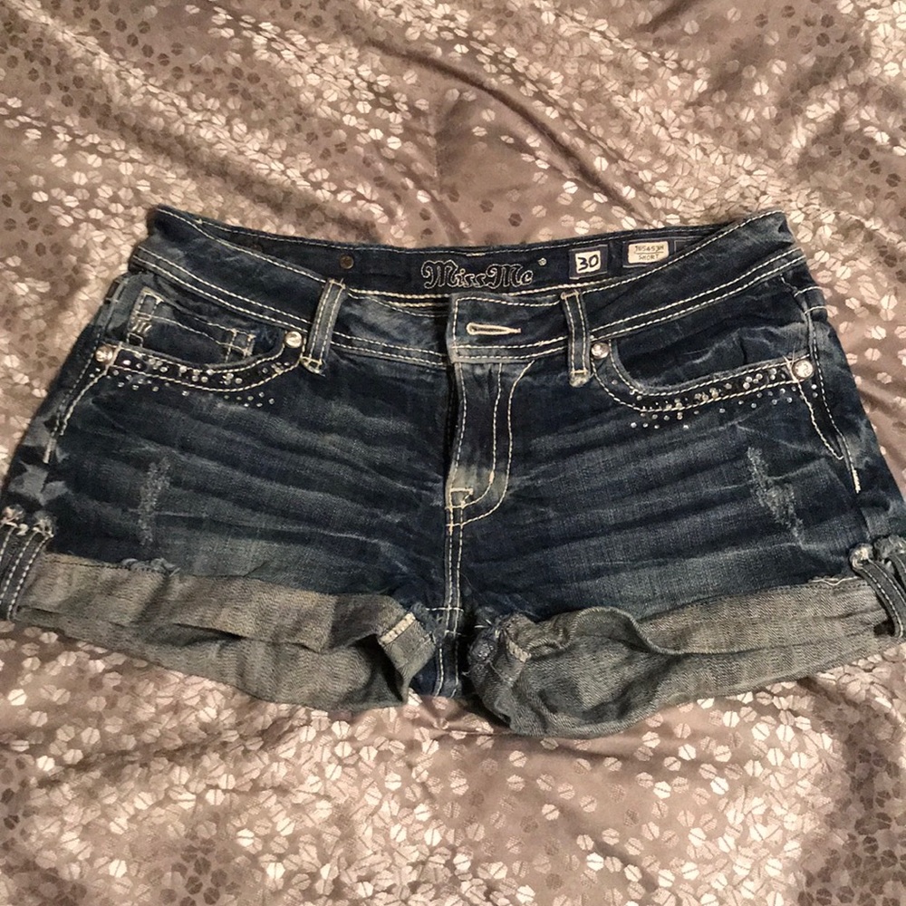 Size 30 Miss Me shorts